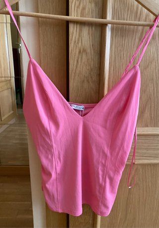 Top Zara escote pico S
