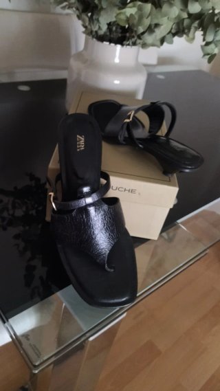 Sandalias Zara Piel Negra
