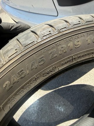 Neumáticos Kumho 245/45/19 102Y