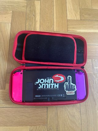 Nintendo Switch + custodia nera