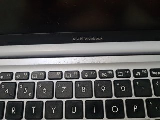 ASUS Vivobook 15 i5-1235U 8GB RAM 512GB SSD