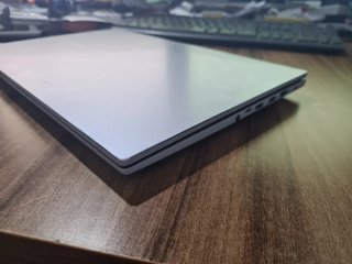 ASUS Vivobook 15 i5-1235U 8GB RAM 512GB SSD