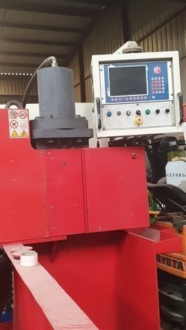- MAQUINA PARA TRABAJOS FERRALLA