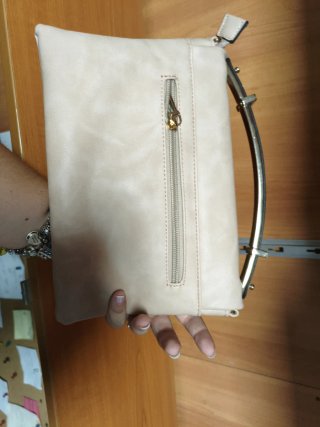 Bolso de fiesta beige con lazo