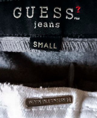 Mini Falda GUESS + Pantalón Corto BERSHKA