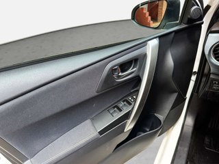 Toyota Auris 1.8 Hybrid Active