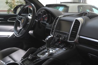 Porsche Cayenne 2016