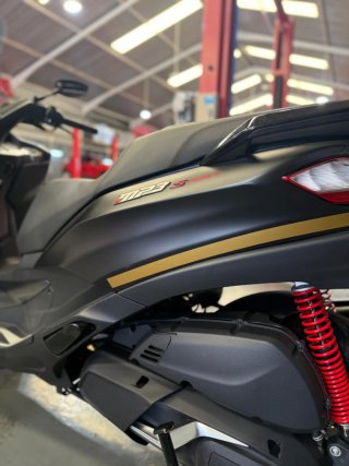 Piaggio MP3 400 Sport Negra