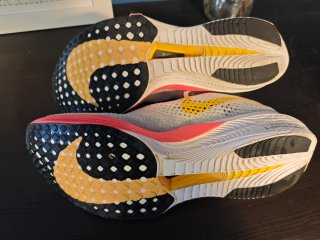 Nike Vaporfly 3 Talla 43
