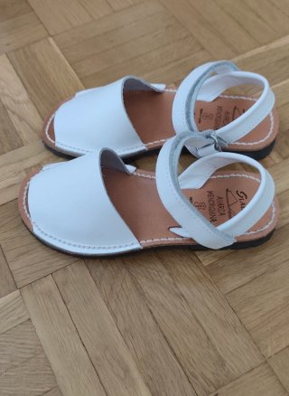 Sandalias niña SLADAN blancas talla 30 nuevas