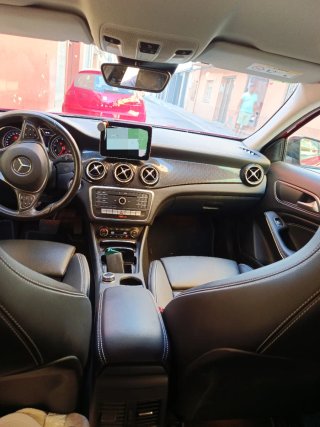 Mercedes-Benz GLA 180 special edition. Convenible
