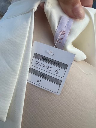 Top blanco encaje espalda lazada maxi