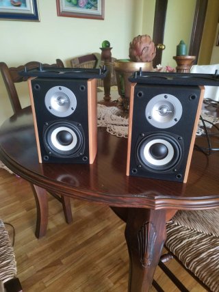 Altavoces autoamplificados Trevi 540