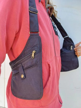 Riñonera textil tipo pistolera