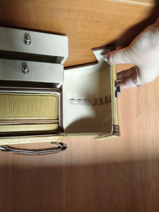 Joyero vintage con compartimentos