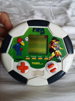 Videogioco vintage GiG Tiger Fifa France 98