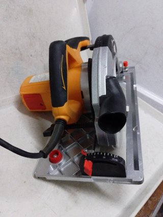 Sierra circular 2400w disco 235mm