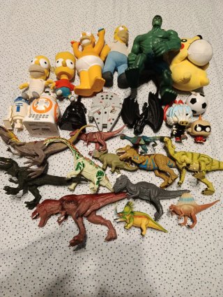 Lote Juguetes Figuras Acción y Dinosaurios
