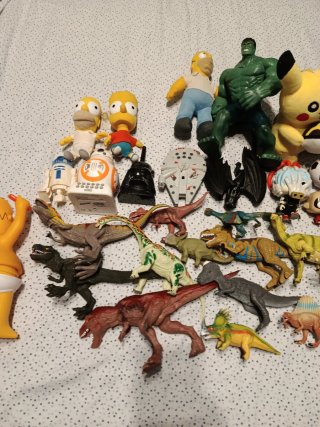Lote Juguetes Figuras Acción y Dinosaurios