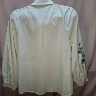 Camisa Pavilion blanca bordada floral