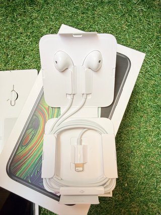 Apple iPhone XS