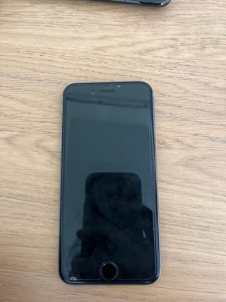 iPhone 6s de 32GB en plata modelo A1688