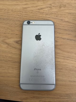 iPhone 6s de 32GB en plata modelo A1688