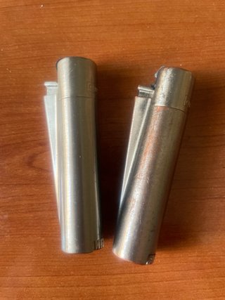 Due accendini Clipper vintage argentati regolabili in vendita