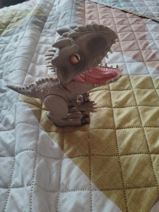 Dinosaurio de juguete