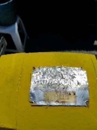 - MÁQUINA DE AFILAR CON PIES