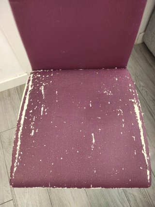 Mesa comedor blanca con 6 sillas grises