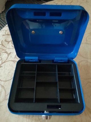 Caja Metálica Azul con Asa y llave