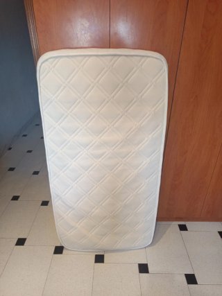 Cuna plegable con colchón