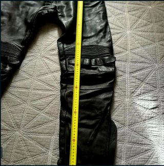 Pantalón cuero moto casi nuevo