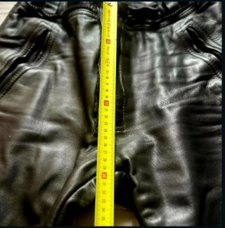 Pantalón cuero moto casi nuevo