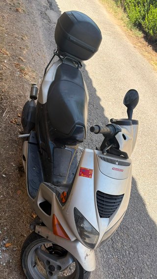 Peugeot Speedfight 49cc + Lote Recambios