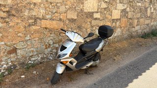 Peugeot Speedfight 49cc + Lote Recambios