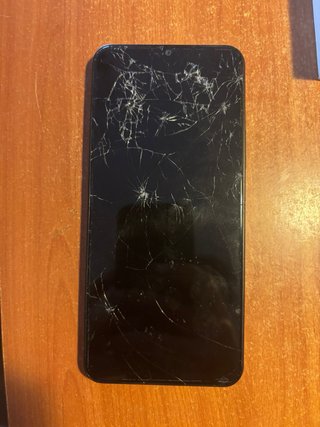Vivo Y28s 5G con schermo rotto