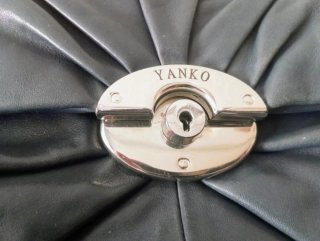 Bolso de piel Yanko negro