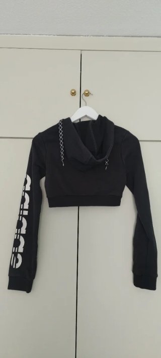 Chaqueta Adidas Crop Negra Deportiva