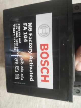 Batería Bosch M6 FA 104 YTX12-BS AGM
