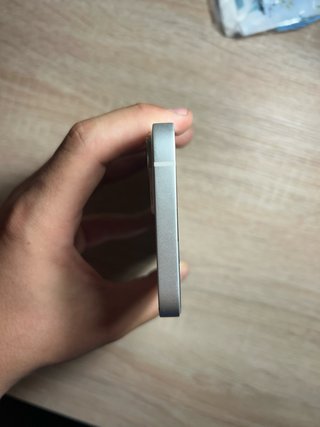 iPhone 13 Bianco da riparare negoziabile