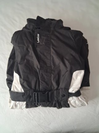 Mono de esquí y guantes 10 años