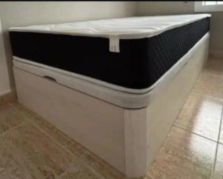 Divano pieghevole con materassi in memory foam