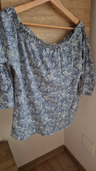 Conjunto Blusa Hombros Descubiertos y Shorts Marro