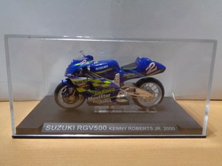 Suzuki RGV500 Kenny Roberts Jr. 2000 1/24