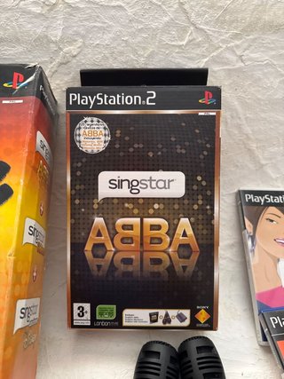 Pack SingStar PS2 + 3 Giochi extra