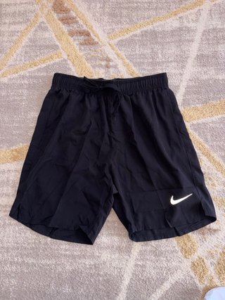Conjunto Nike Running Camiseta y Pantalón Corto