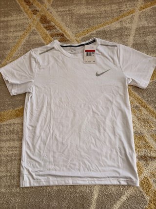 Conjunto Nike Running Camiseta y Pantalón Corto