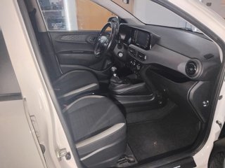 Hyundai i10 67CV Apple car play muy equipado 2024